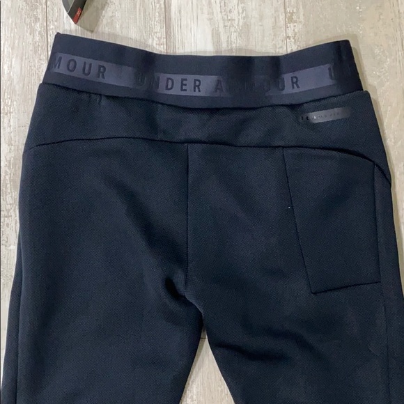Under Armour Joggers - Picture 8 of 11